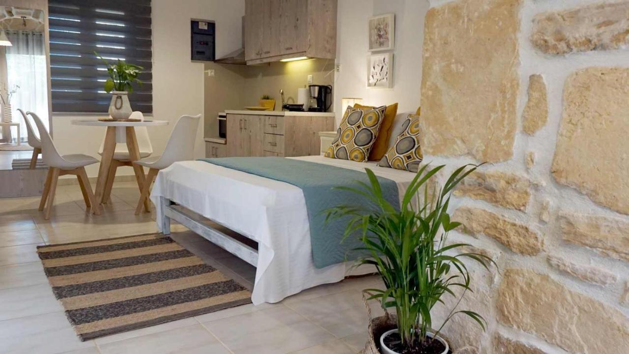 Studio Eleni - Oasis Holiday Houses Kókinosz Pírgosz Kültér fotó
