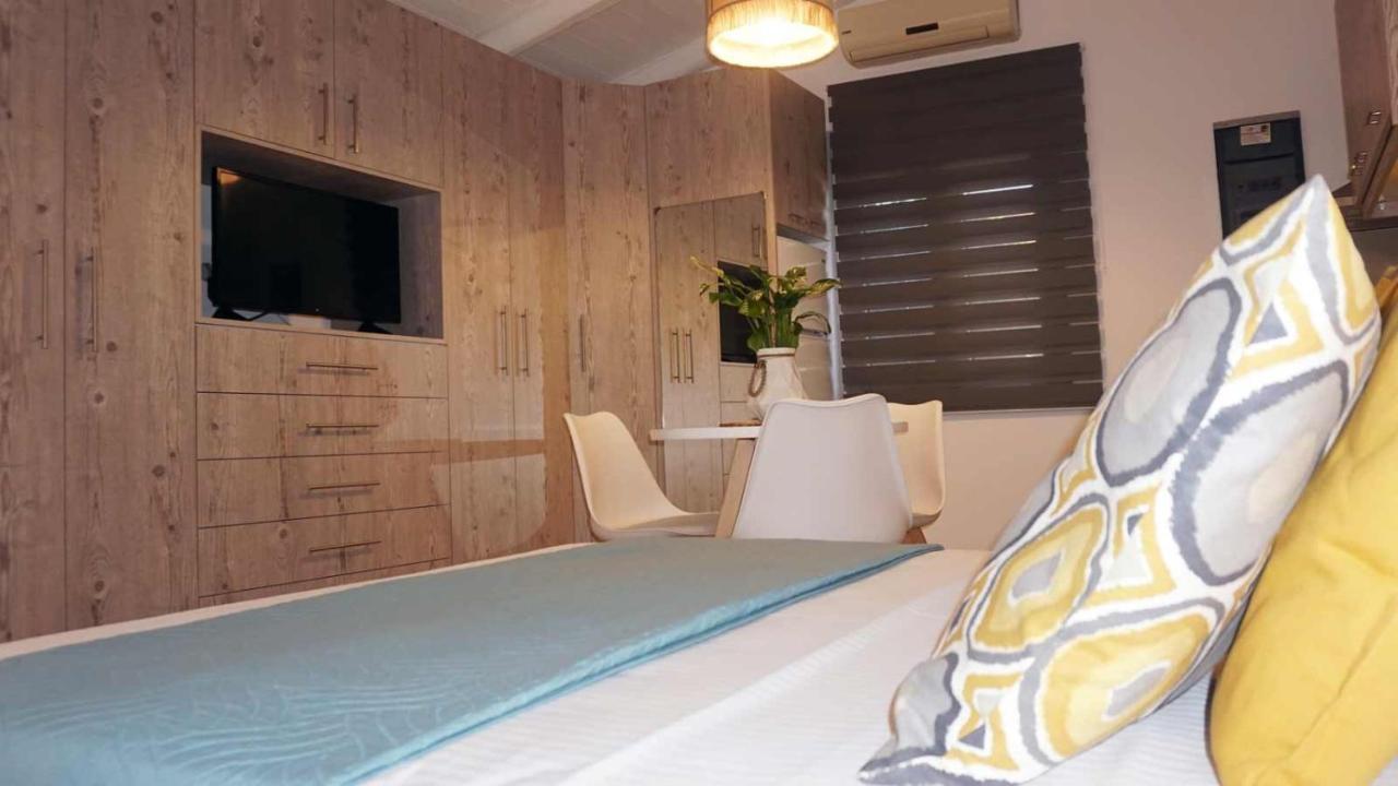Studio Eleni - Oasis Holiday Houses Kókinosz Pírgosz Kültér fotó
