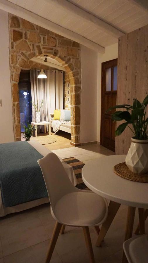 Studio Eleni - Oasis Holiday Houses Kókinosz Pírgosz Kültér fotó